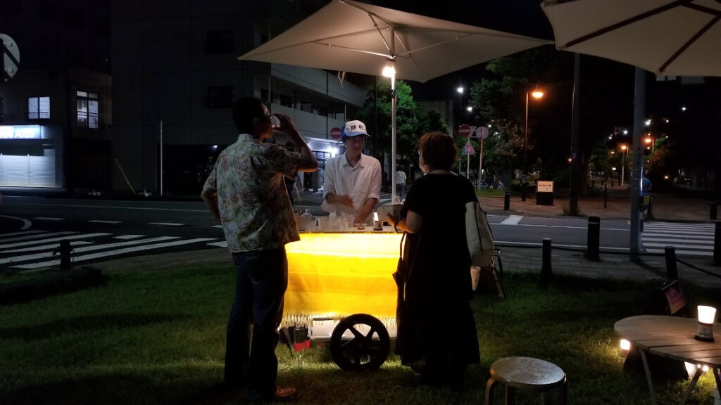 大人が静かにお酒を楽しむ空間「ヒッソリト」